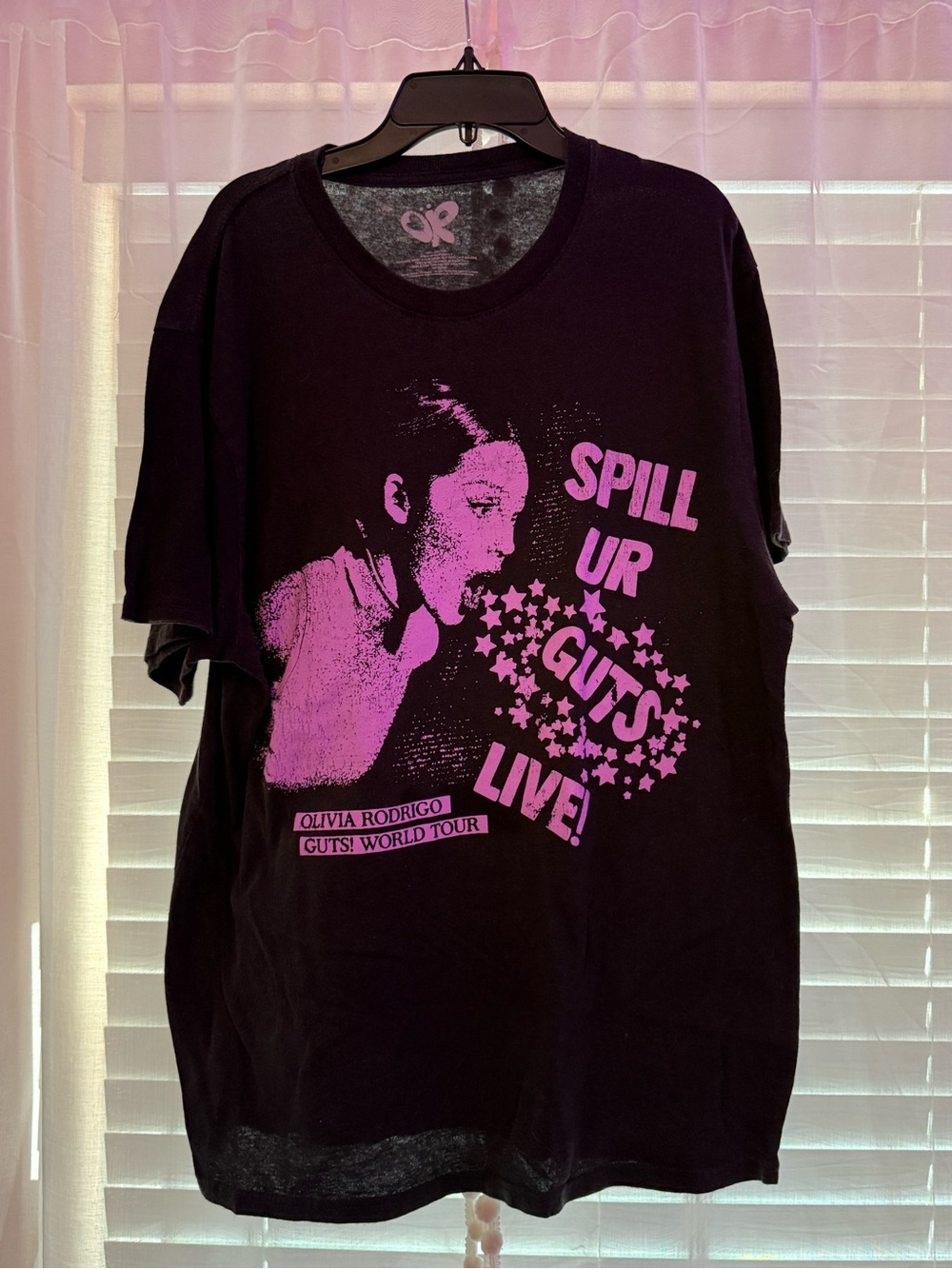 Olivia Rodrigo Guts World tour shirt